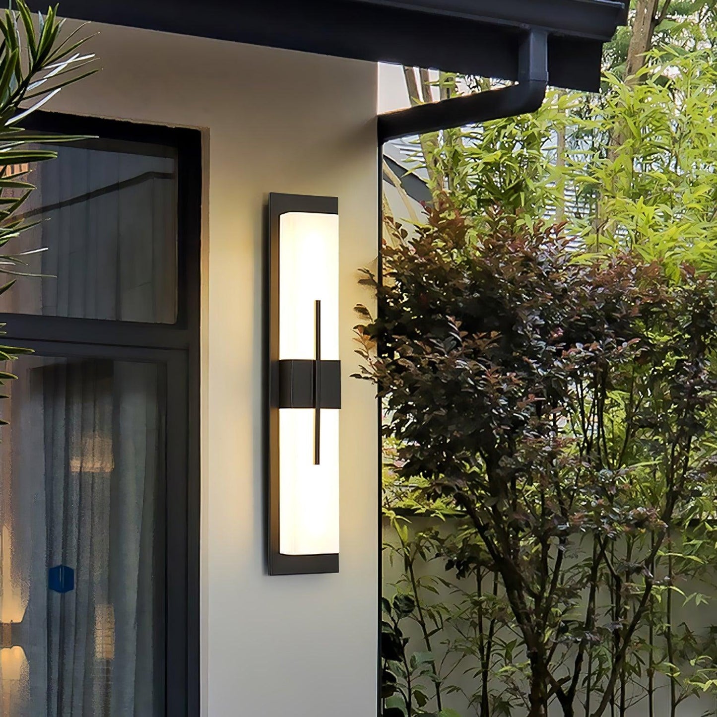 Architectural LED Outdoor Wall Bar / Set of 2 / Black & White / Warm Light