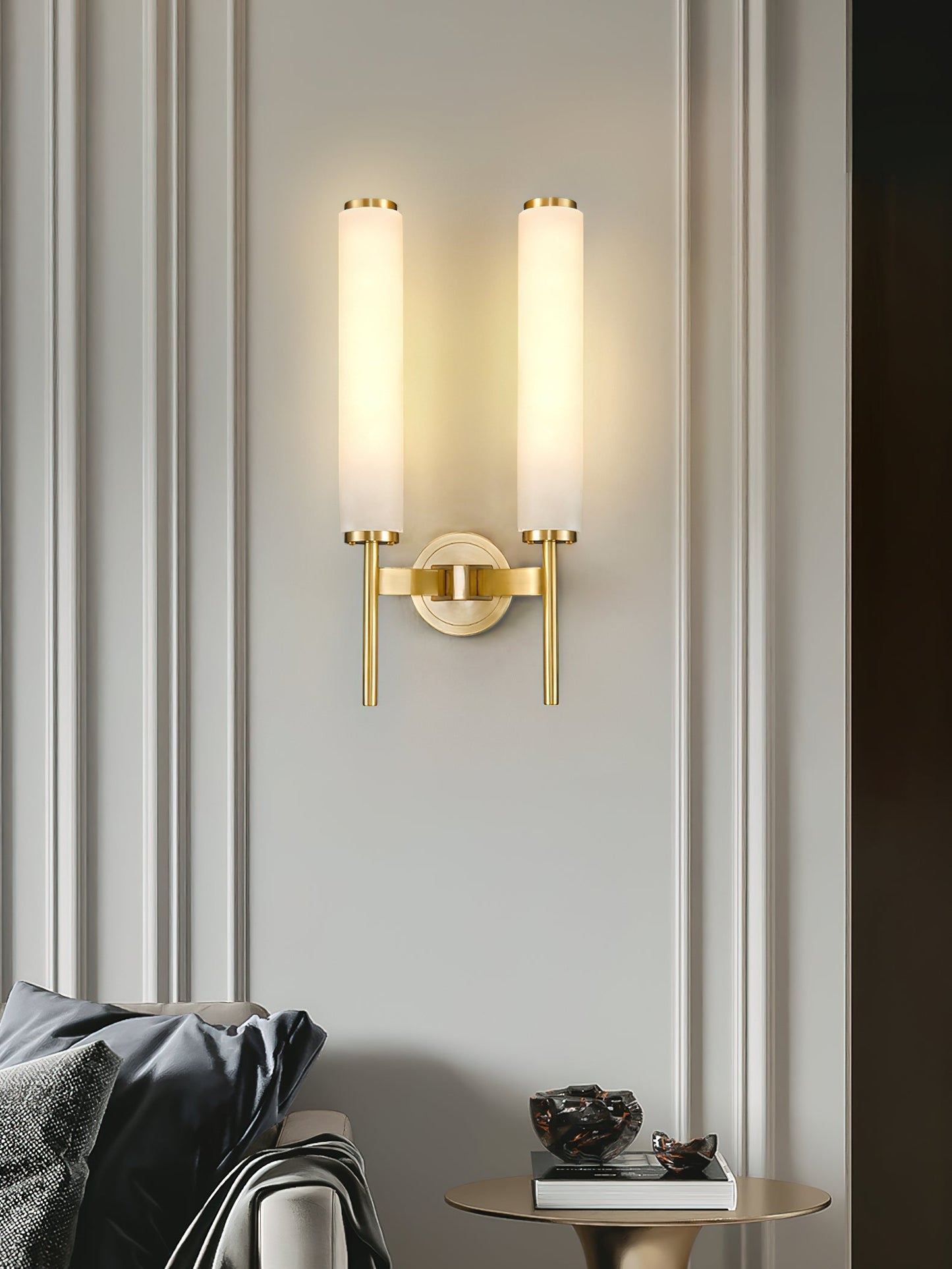 Brindisi Alabaster Column Wall Sconce / W 4.7″ x H 18.9″ / W 12cm x H 48cm Set of 2 / Brass & White / Cool Light