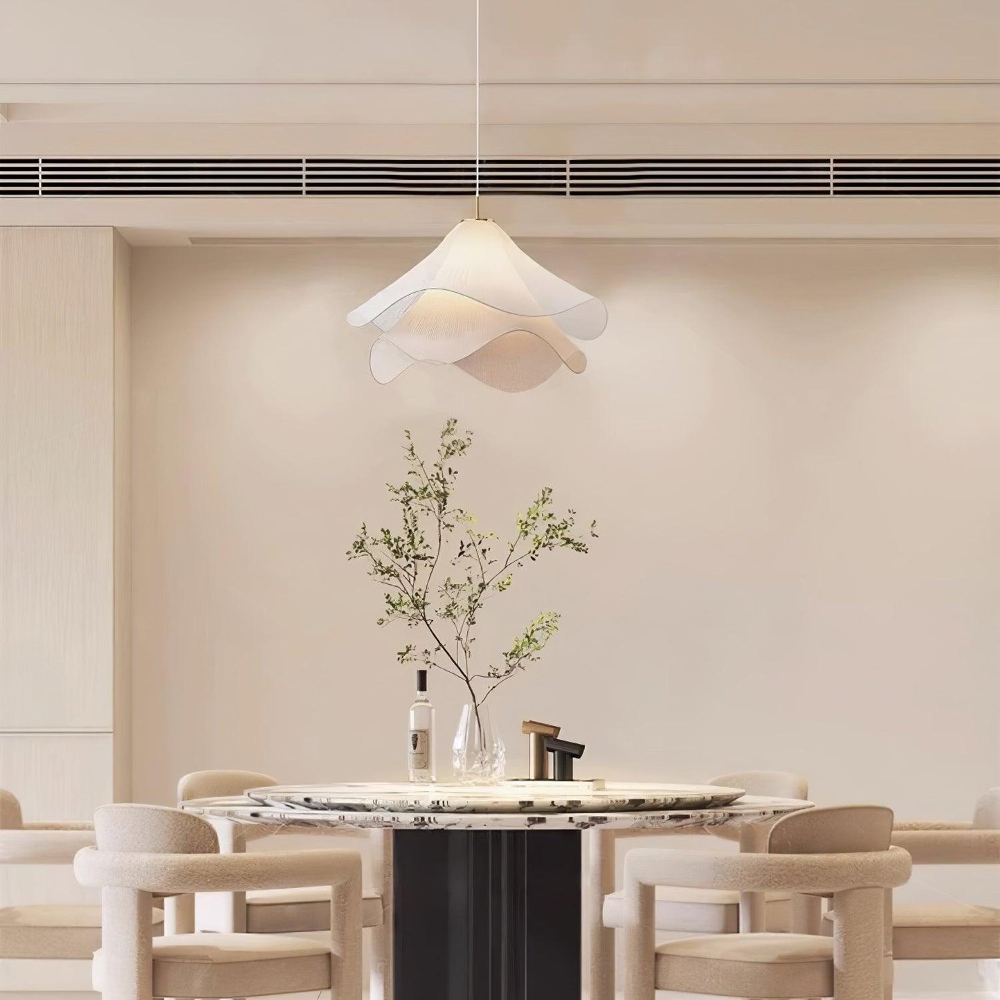 Ethereal Bloom Pleated Fabric Plug-In Pendant / ∅ ∅ 11.8″ x H 8.3″ / Dia 30cm x H 21cm / Gold & White / UK Plug