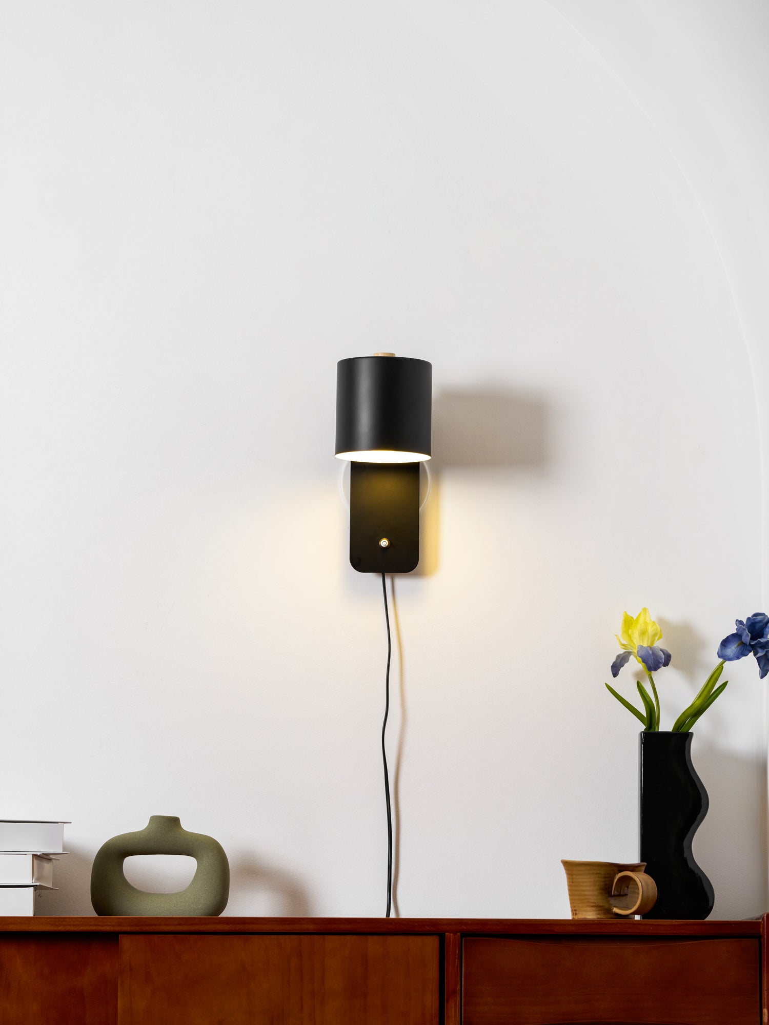 Rotatable Cylinder Plug-In Wall Light / ∅ 5.1″ x H 11.8″ / Dia 13cm x H 30cm / Green / US Plug