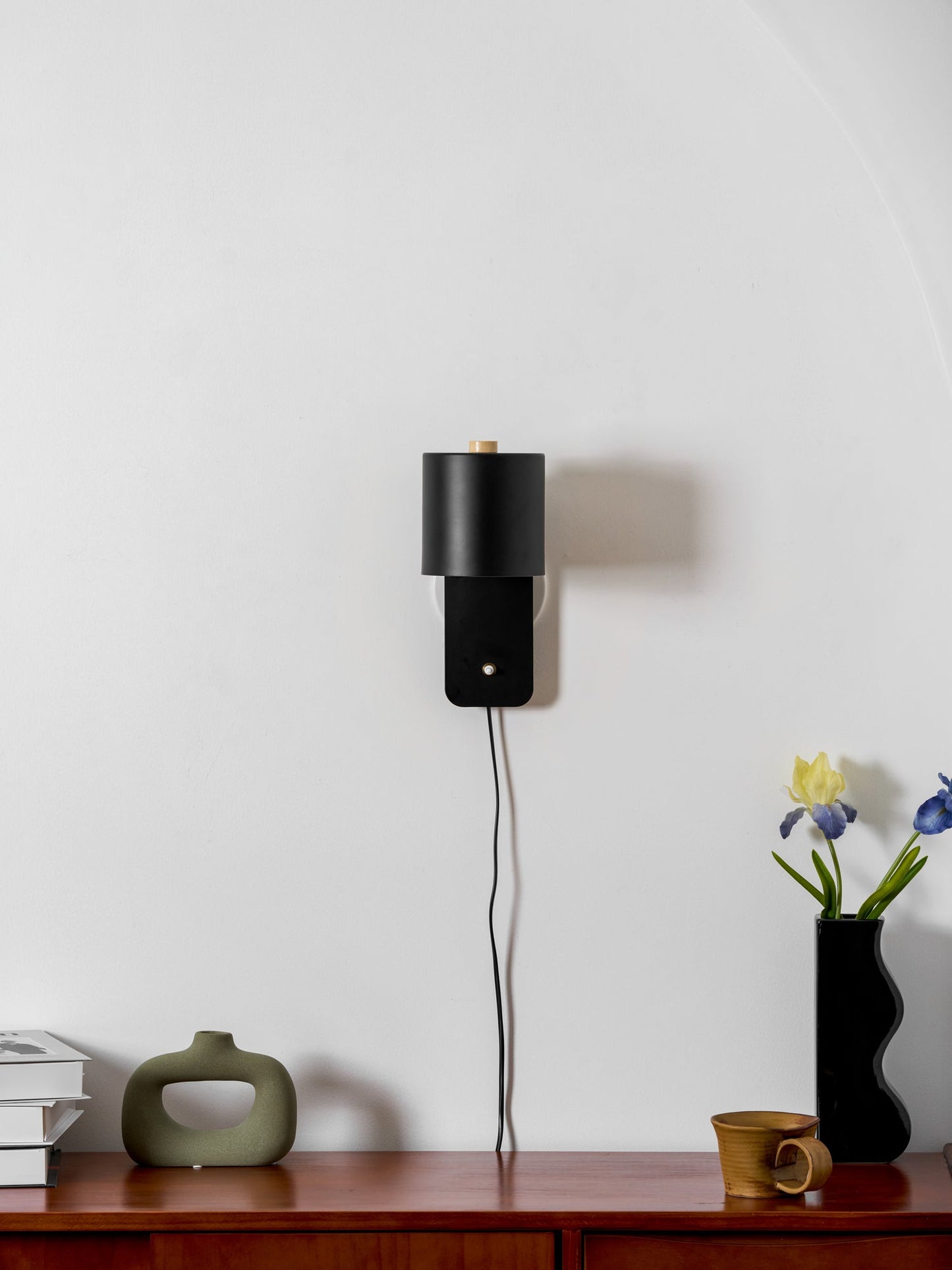 Rotatable Cylinder Plug-In Wall Light / ∅ 5.1″ x H 11.8″ / Dia 13cm x H 30cm / Green / AU Plug