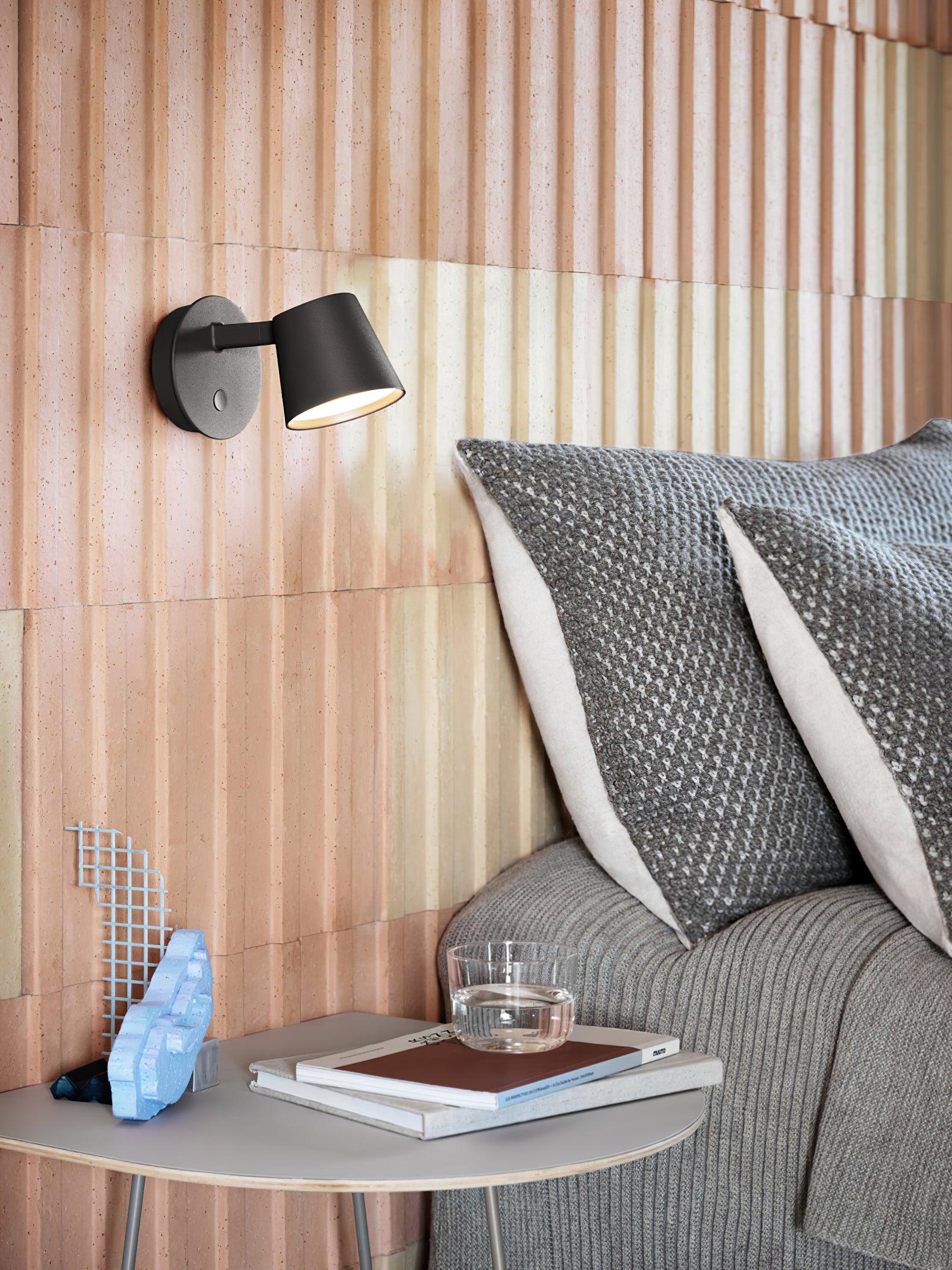 Tip Adjustable LED Wall Light / Set of 2 / Black / Warm Light